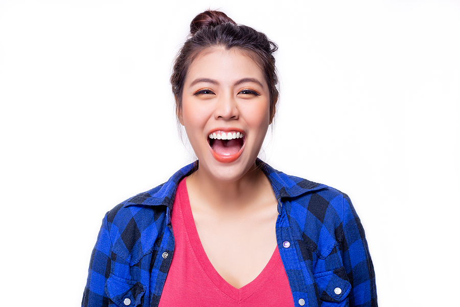 Dental Implants After Extractions: When Is the Right Time?
